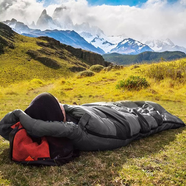 Woqi 2021 Hot Sell light Cotton Down cheap human shape camping sleeping bag