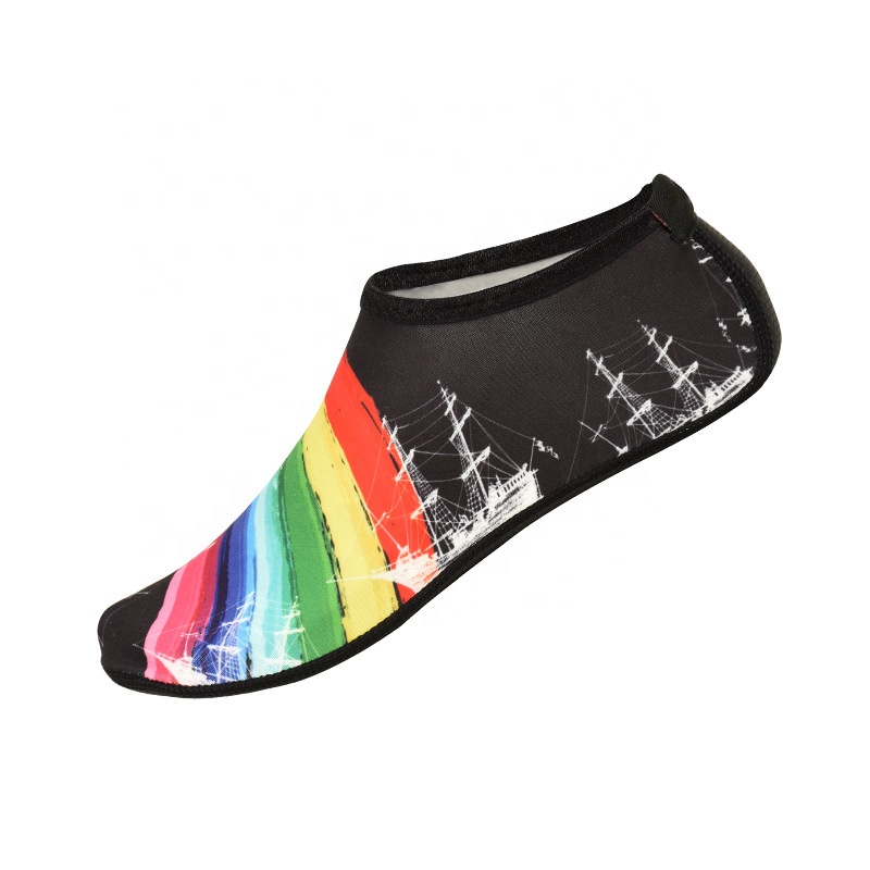 New product beach water swimming shoes beach surfing shoes for men and women